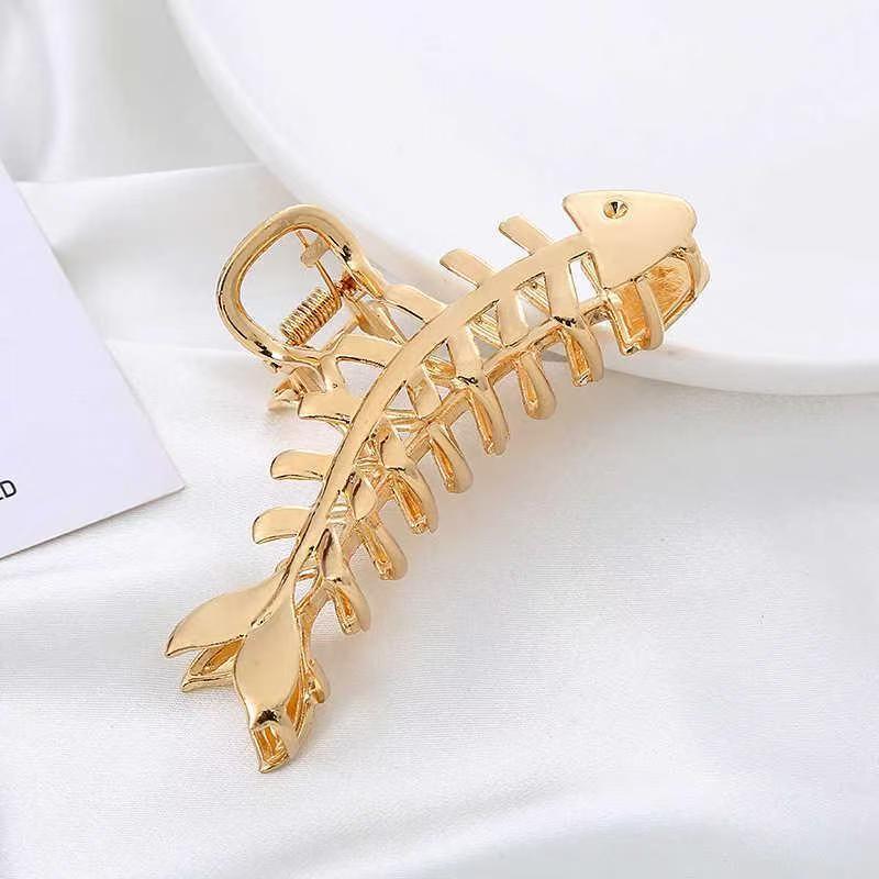 Metal Fishbone Hair Clip – Stylish Hair Accessory for Women - Image 6